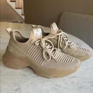 Stylish Beige Sneakers